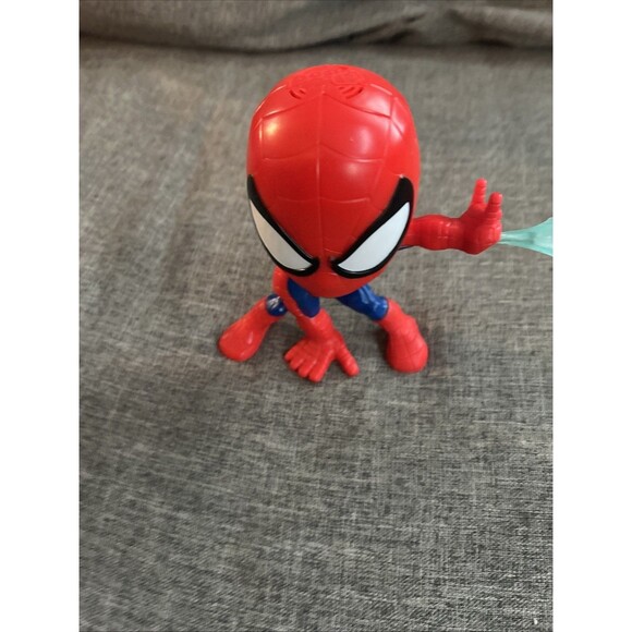 Hasbro Marvel Spiderman Bop It The Classic Game Electronic Handheld Game - Picture 4 of 5